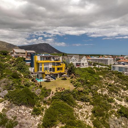 Crayfish Lodge Sea & Country Guest House Gansbaai Exterior photo