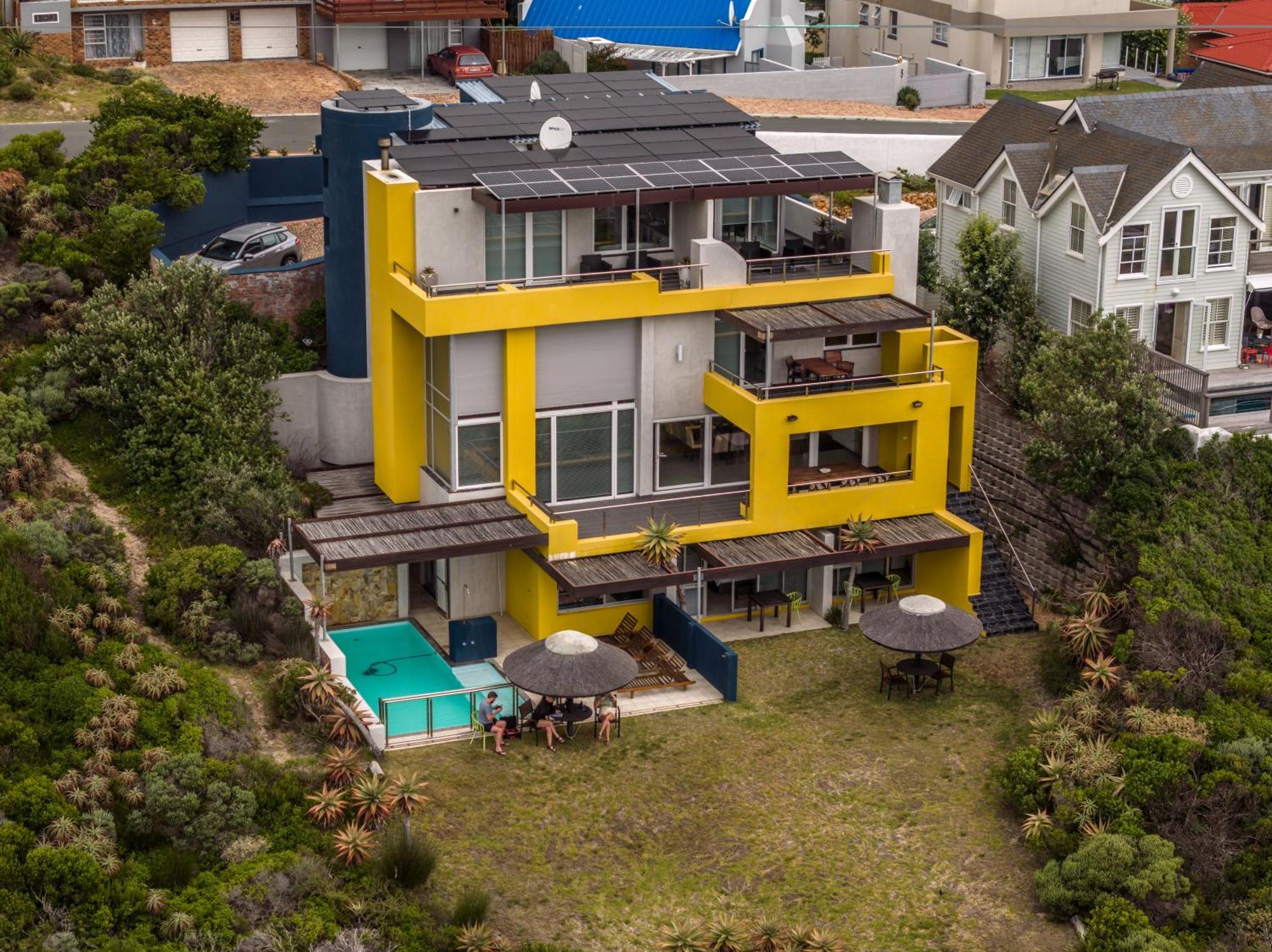 Crayfish Lodge Sea & Country Guest House Gansbaai Exterior photo