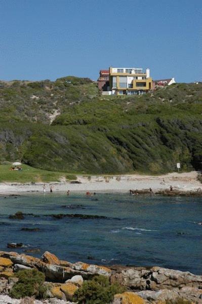 Crayfish Lodge Sea & Country Guest House Gansbaai Exterior photo